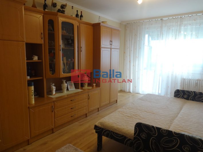 Szolnok - Malom utca:  68 m&sup2;-es társasházi lakás   (44'000'000 ,- Ft)