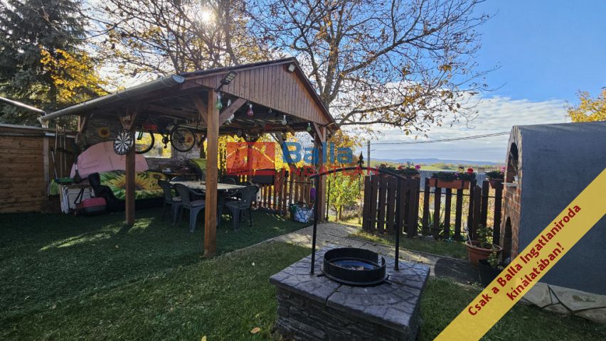 Vác - Sejce dűlő:  57 m²-es társasházi lakás   (43'900'000 ,- Ft)