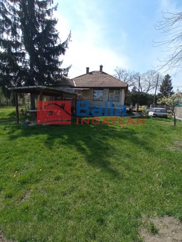XVI. Kerület (Mátyásföld) - Verőce köz környékén:  1326 m²-es telek   (75'000'000 ,- Ft)