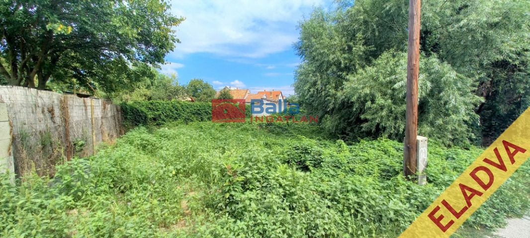 Csörög - Duna utca:  676 m²-es telek   (9'900'000 ,- Ft)