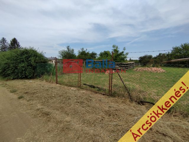Lőrinci - Bajcsy-Zsilinszky utca:  724 m²-es telek   (3'000'000 ,- Ft)