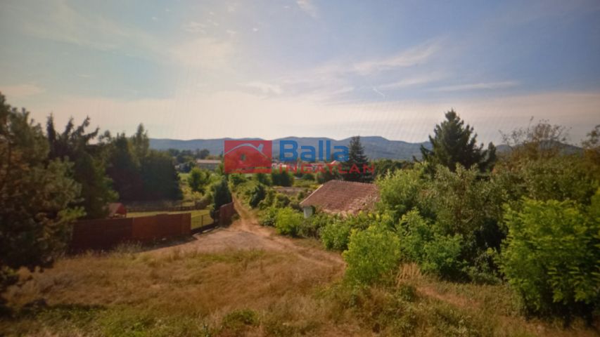 Recsk - Hunyadi János út:  2205 m²-es telek   (2'600'000 ,- Ft)