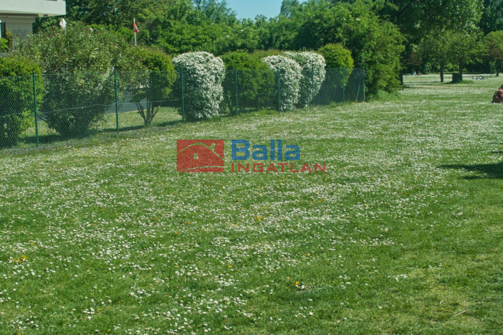 Szentendre - Táltos utca:  1118 m²-es telek   (24'900'000 ,- Ft)