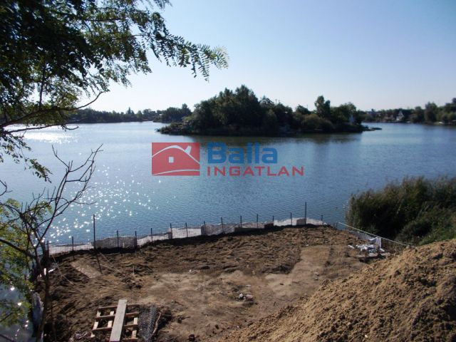 Szigetszentmiklós - Kavicsos tó:  262 m²-es telek   (15'200'000 ,- Ft)