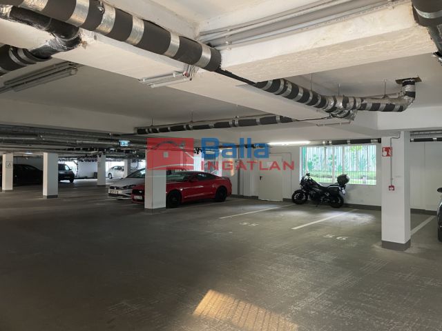 XIII. Kerület (Angyalföld) - Fáy utca:  13 m²-es teremgarázs hely   (25'000 ,- Ft)