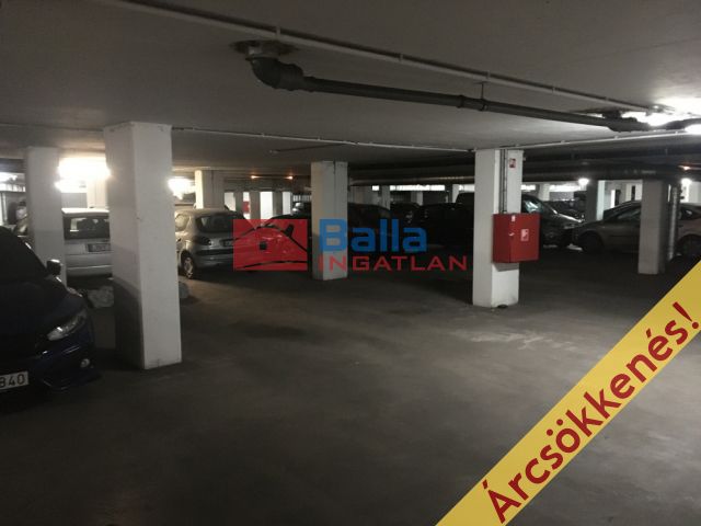 XIII. Kerület (Göncz Árpád városközpont) - Csata utca:  15 m²-es teremgarázs hely   (25'000 ,- Ft)