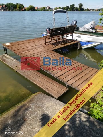 Ráckeve - Birsalma közhöz közeli utca:  43 m²-es üdülő   (70'800 ,- Ft)