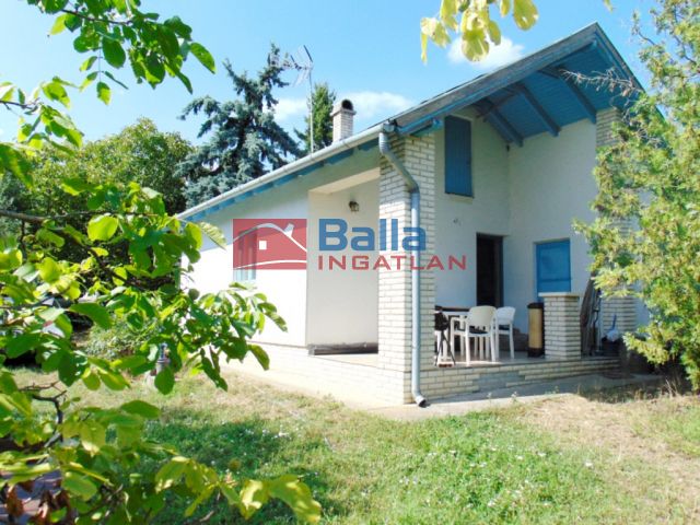 Velence - Enyedi utca:  34 m²-es üdülő   (42'900'000 ,- Ft)