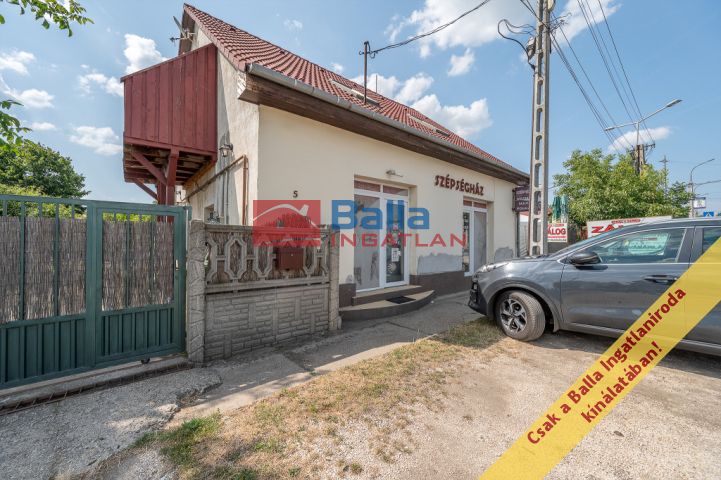 Fót - Szabó Dezső utca:  180 m²-es üzlethelyiség utcai bejárattal   (98'000'000 ,- Ft)