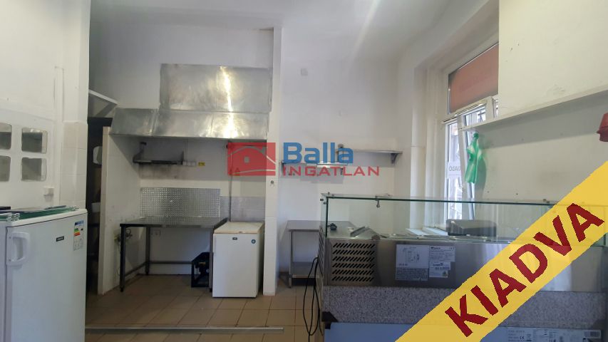 VI. Kerület (Nagykörúton kívül) - SZONDI utca:  26 m²-es vendéglátó egység utcai bejárattal   (220'000 ,- Ft)