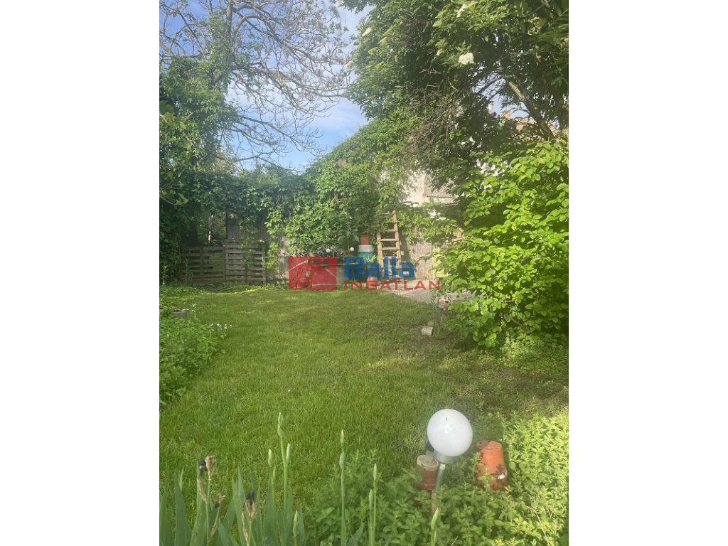Alsónémedi, Liliom utca, 90 m²-es, családi ház, 2 szobás, átlagos állapotú