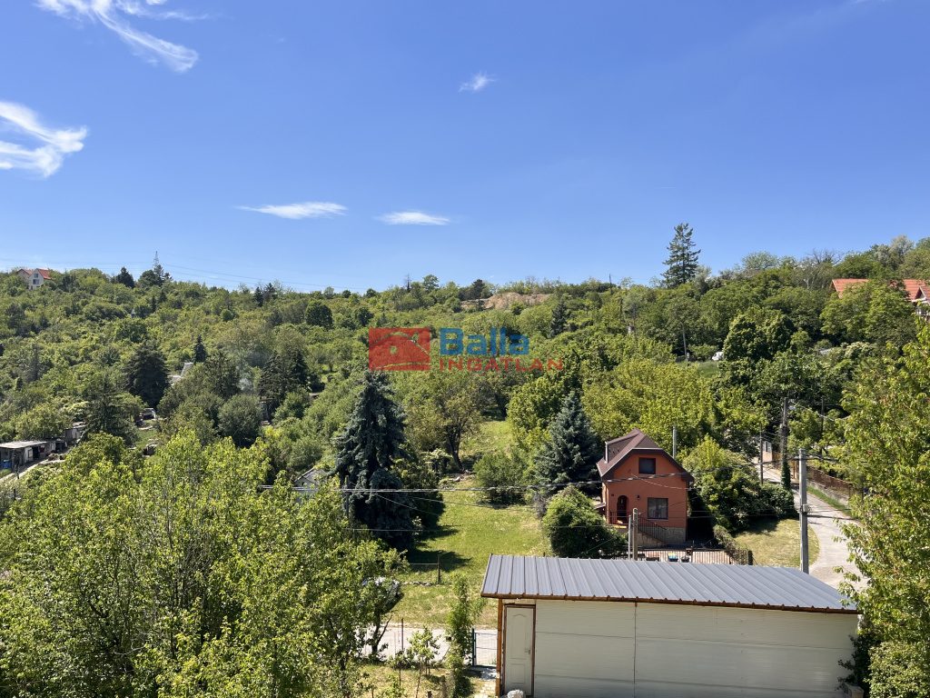 III. Kerület, Békásmegyer-Ófalu utca, 53 m²-es, családi ház