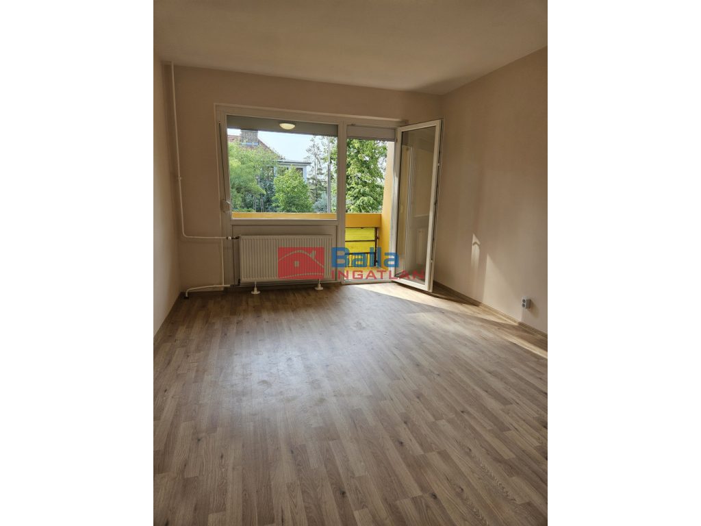IV. Kerület, Sporttelep utca, 49 m²-es, társasházi lakás, 2 szobás