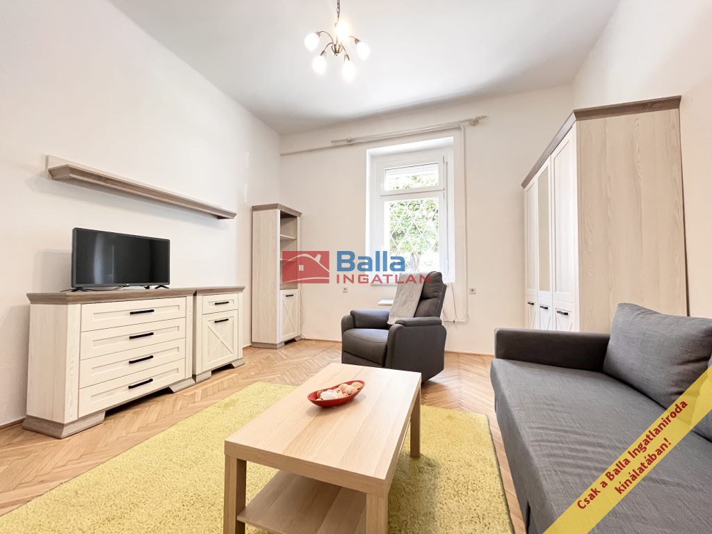 IV. Kerület, Árpád út, 38 m²-es, társasházi lakás, 1 szobás, felújított állapotú