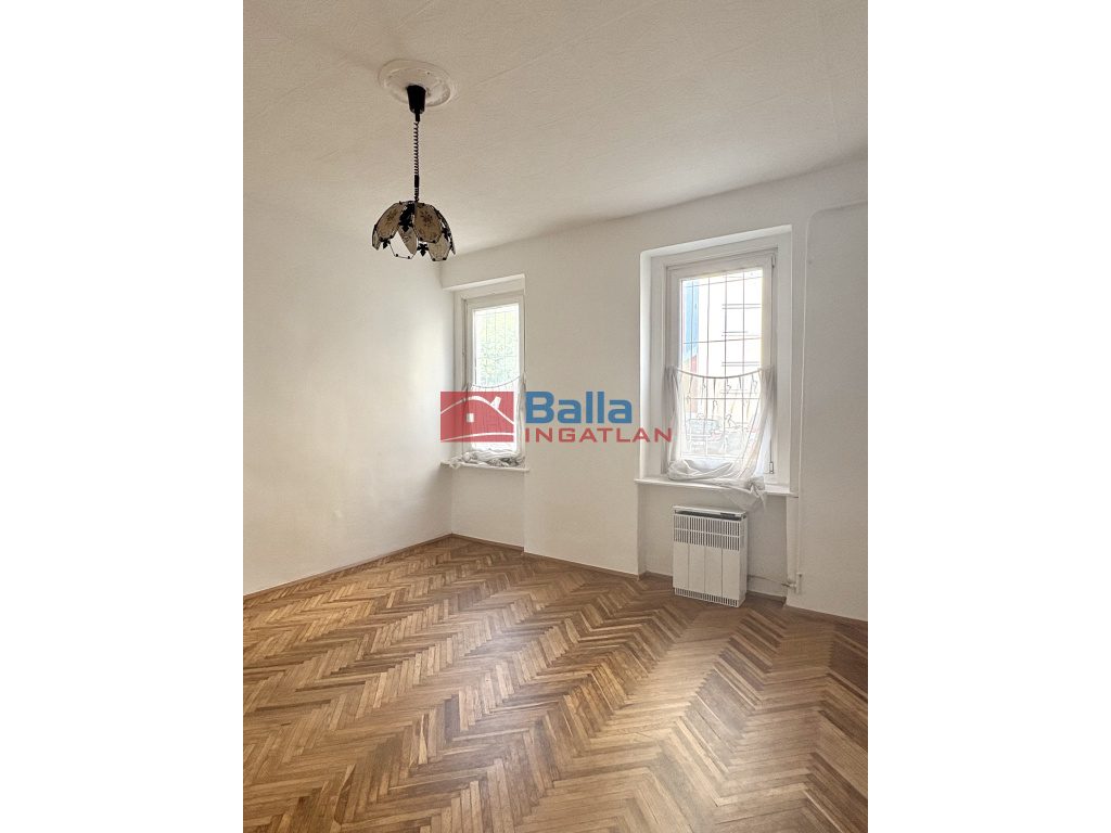 IV. Kerület, Újpest, 30 m²-es, társasházi lakás, 1 szobás, átlagos állapotú
