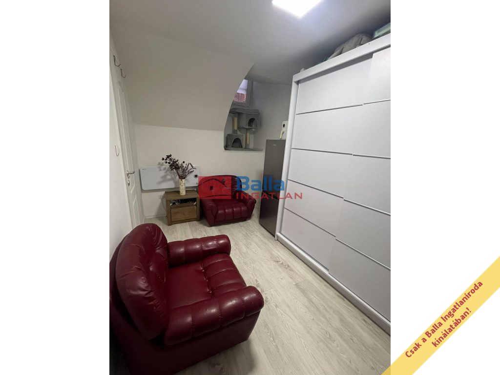 X. Kerület, Füzér utca, 26 m²-es, társasházi lakás, 0+2 szobás