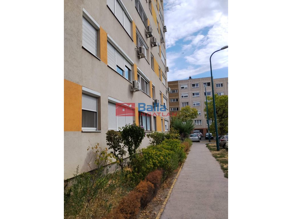 XIV. Kerület, Füredi park, 46 m²-es, társasházi lakás, 2 szobás