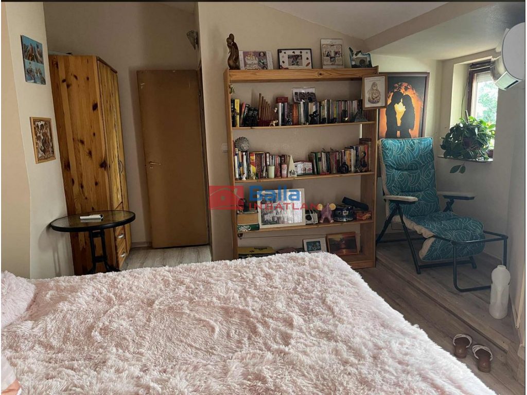 XIX. Kerület, Kossuth Lajos utca, 52 m²-es, házrész, 2+1 szobás