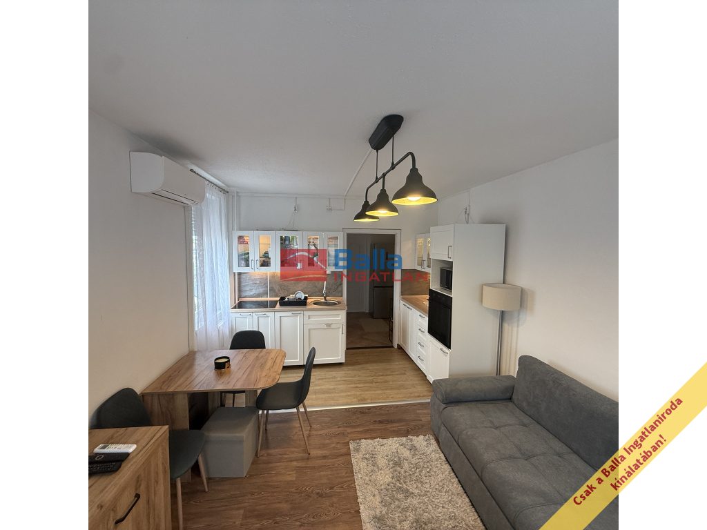 XIX. Kerület, Jáhn F. utca, 52 m²-es, társasházi lakás, 1+2 szobás