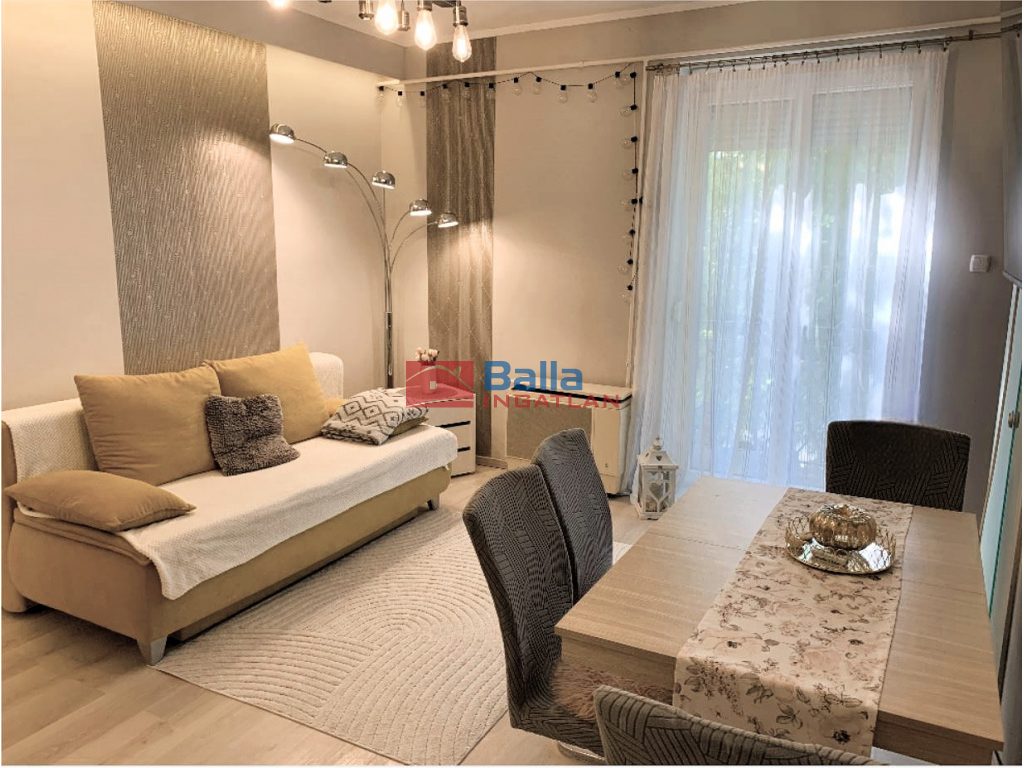XV. Kerület, Kolozsvár utca, 52 m²-es, társasházi lakás, 2 szobás