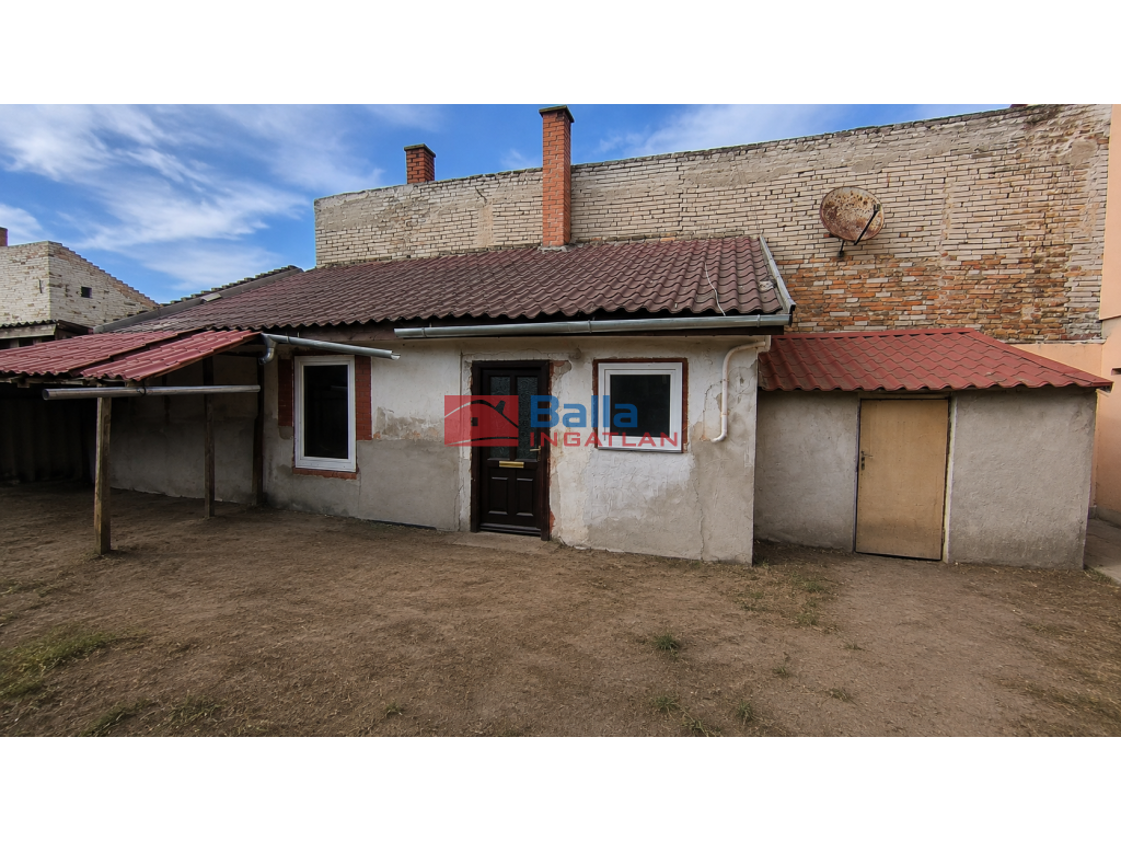 XV. Kerület, Rákos utca, 25 m²-es, társasházi lakás, 1 szobás