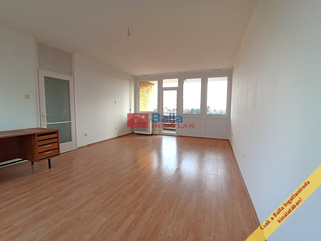 XVII. Kerület, Lázár deák utca, 65 m²-es, társasházi lakás, 1+2 szobás