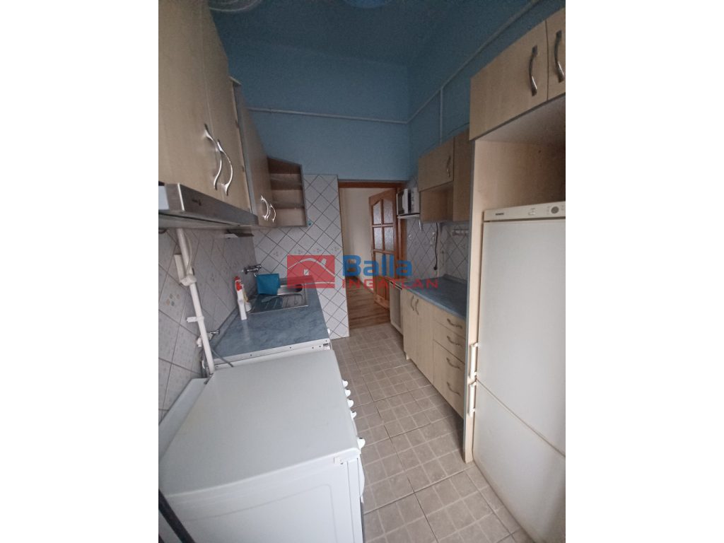 XX. Kerület, Tátra téi piacnál utca, 28 m²-es, házrész, 1 szobás