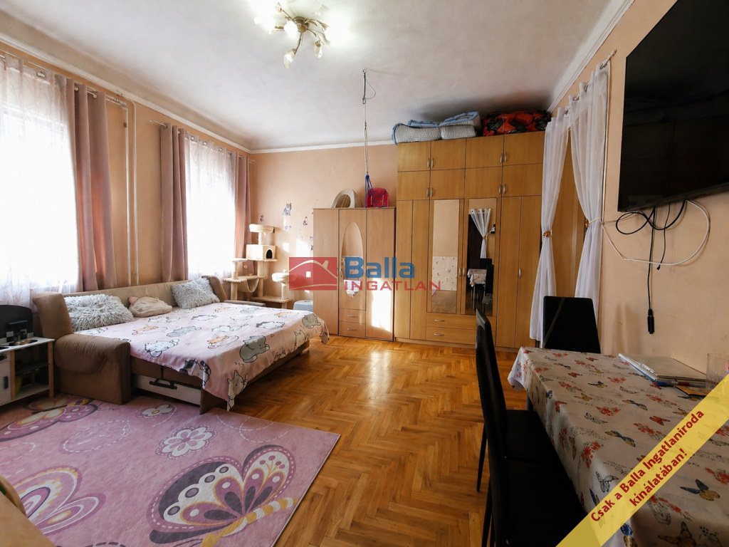 XX. Kerület, Uzsok utca közelében, 58 m²-es, társasházi lakás