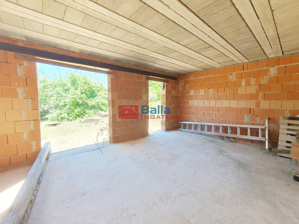 Csömör, Középhegy, 103 m²-es, családi ház, 5 szobás, építés folyamatban állapotú