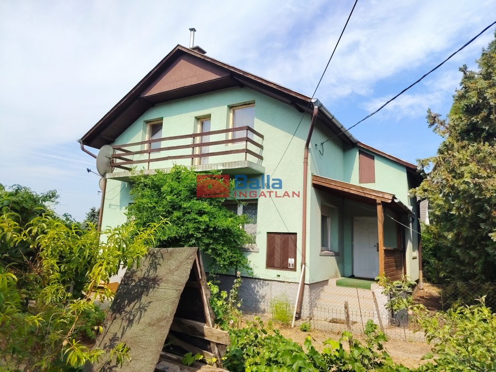 Csörög, Központ, 125 m²-es, családi ház, 3 szobás, jó állapotú