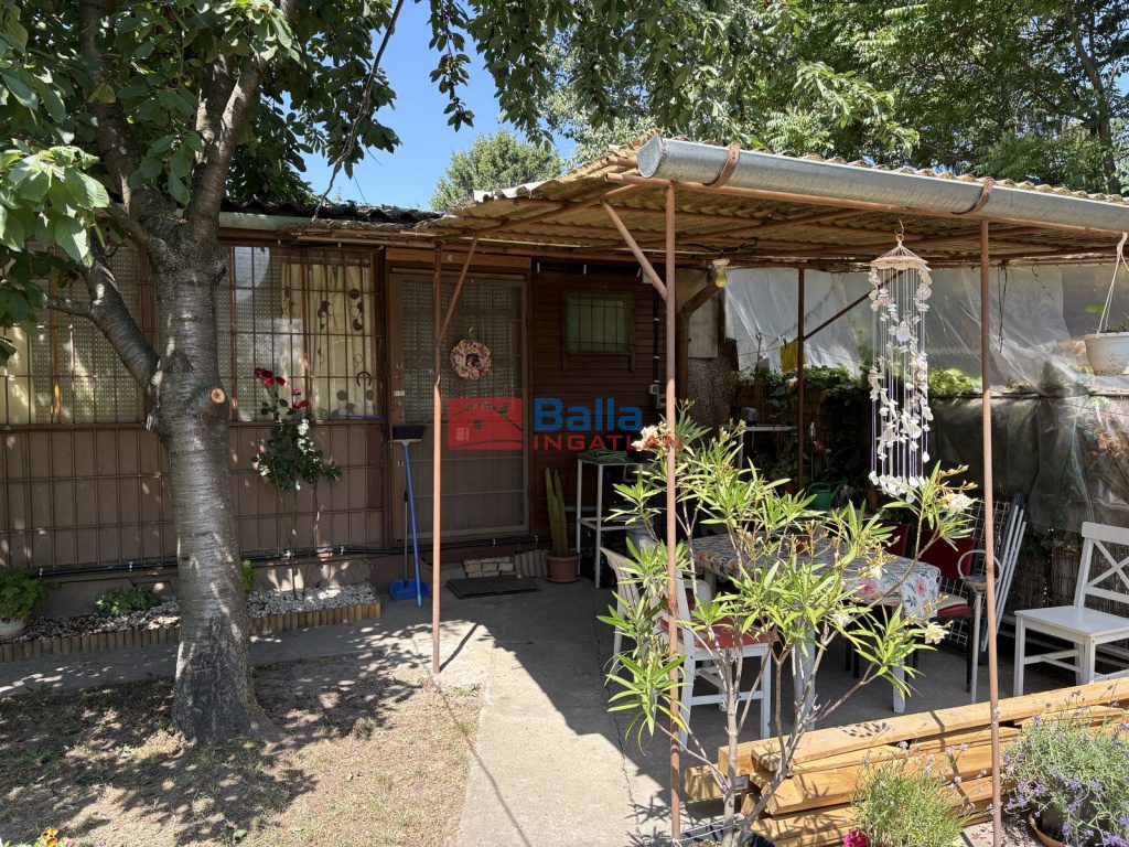 Dömsöd, vizmelletti utca, 27 m²-es, földszinti, üdülő, 1+1 szobás