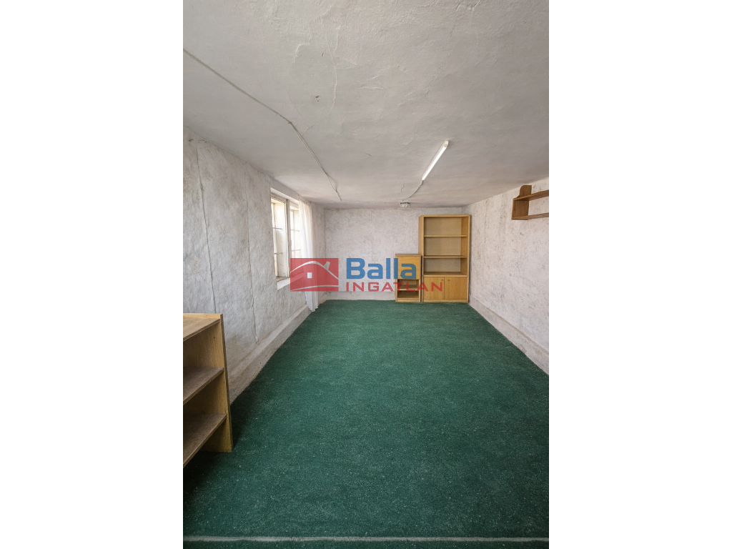 Héhalom, Kossuth utca, 120 m²-es, családi ház, 3 szobás, részben felújított állapotú