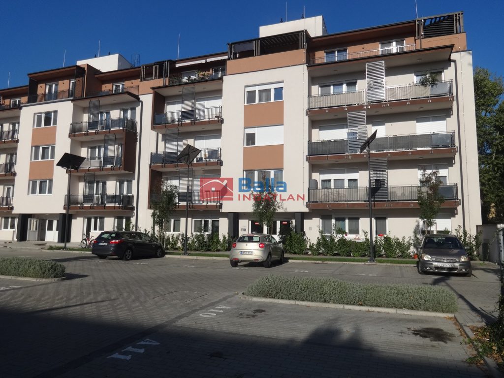 Kecskemét, Homokkő utca, 44 m²-es, társasházi lakás, 2 szobás