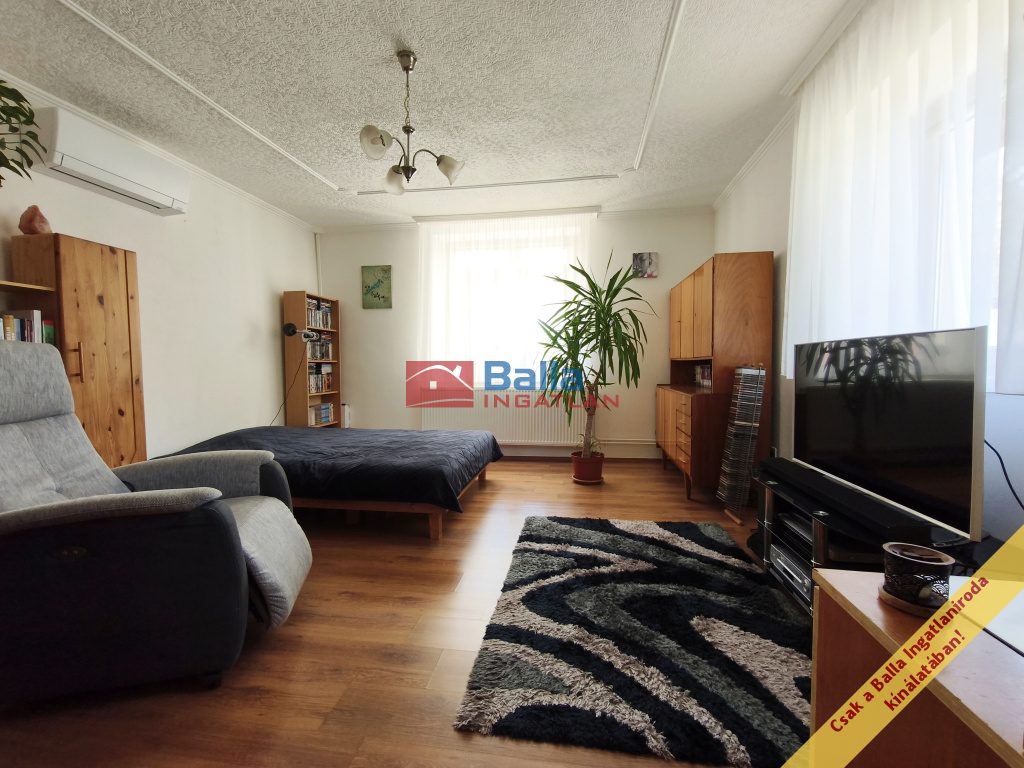 Kóka, Petőfi utca környéke, 50 m²-es, családi ház, 1+1 szobás
