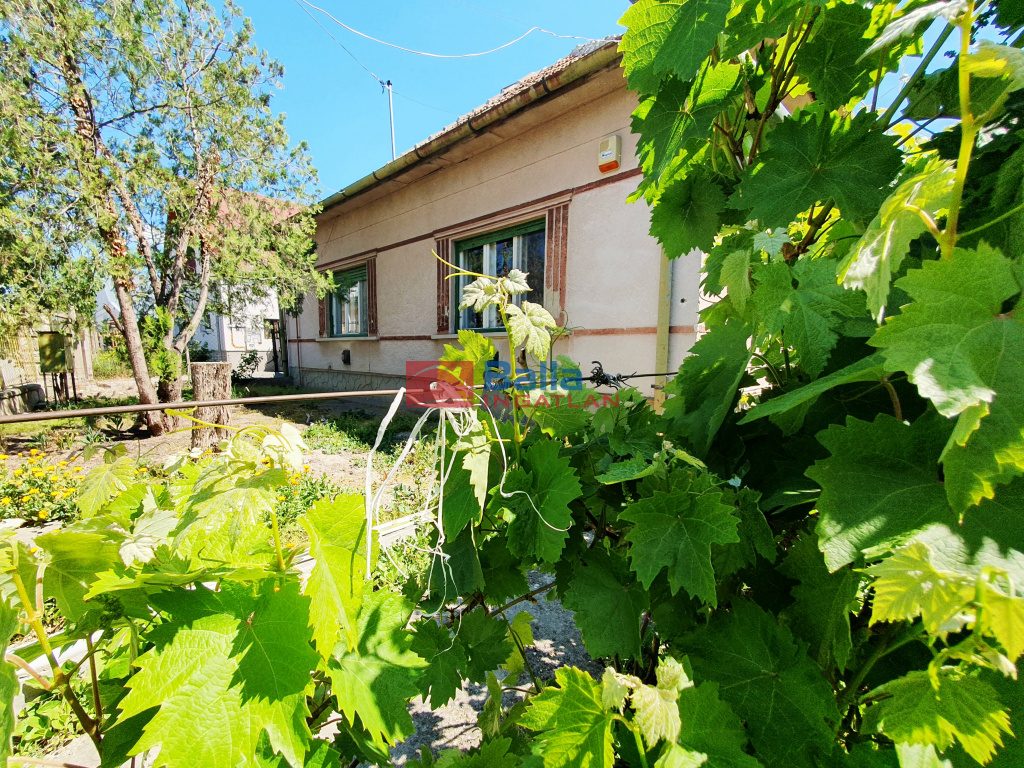 Maglód, Ófalu, 100 m²-es, családi ház, 4 szobás, átlagos állapotú