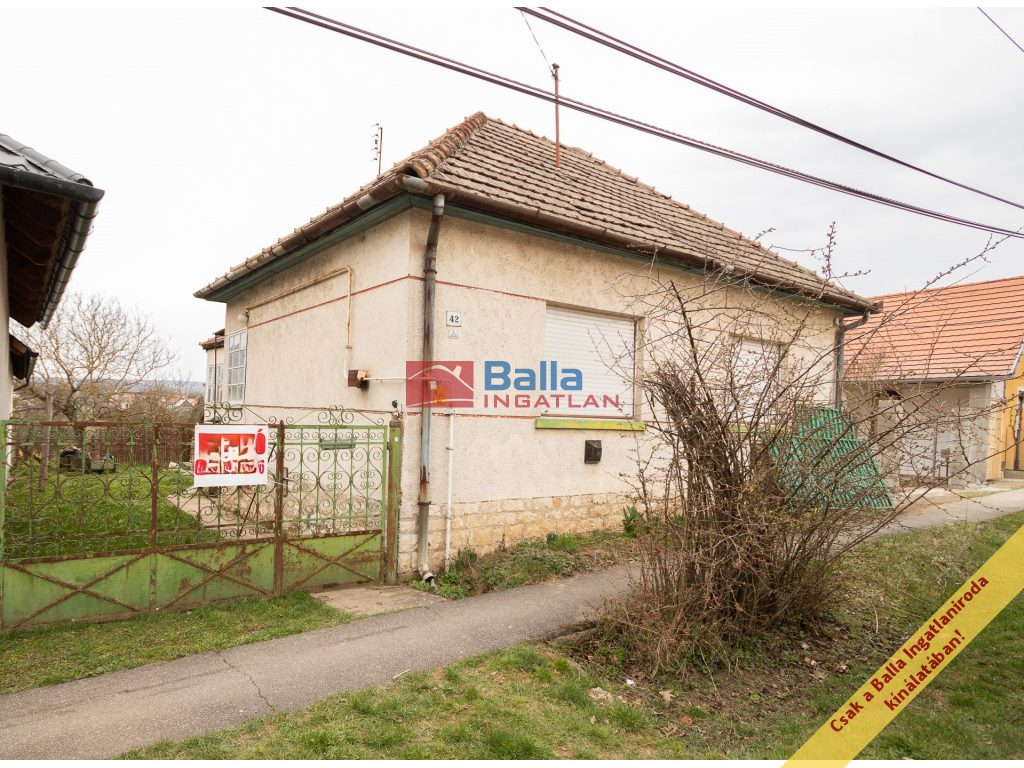 Nézsa, Kossuth út, 81 m²-es, családi ház, 3 szobás, felújítandó állapotú
