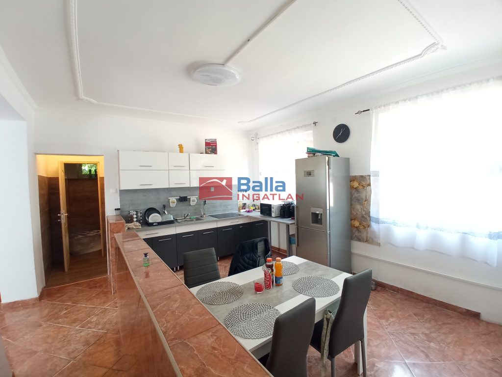 Ráckeve, ISKOLA utca, 120 m²-es, családi ház, 4 szobás, jó állapotú