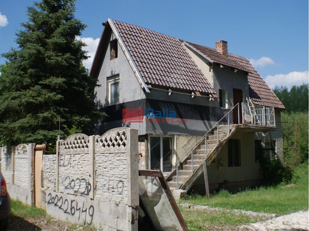Ráckeve, Somlyó sziget utca, 85 m²-es, földszinti, üdülő, 4 szobás