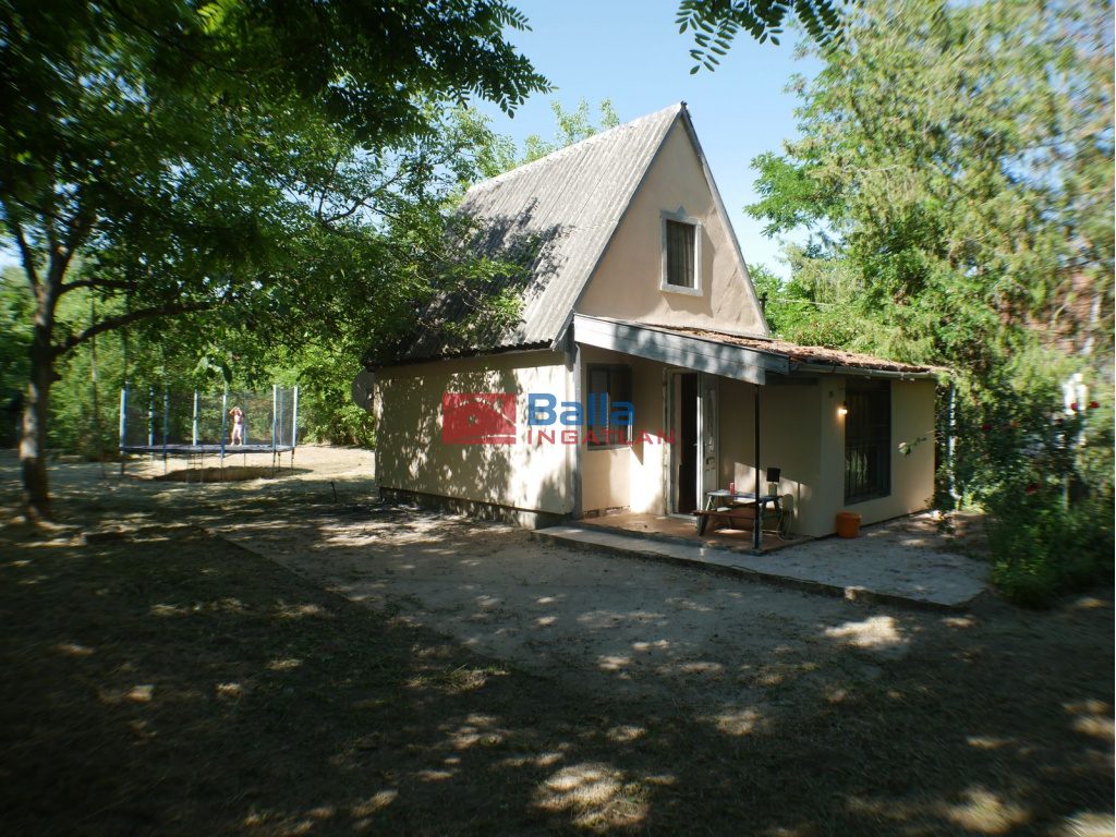 Szalkszentmárton, Cifrahid utca, 49 m²-es, földszinti, üdülő, 0+2 szobás