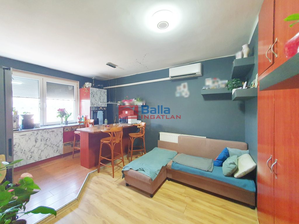 Tapolca, Dobó István lakótelep, 47 m²-es, társasházi lakás, 1+2 szobás