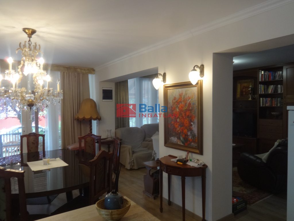 Tiszakécske, Cinke utca, 95 m²-es, üdülő, 4 szobás, részben felújított állapotú