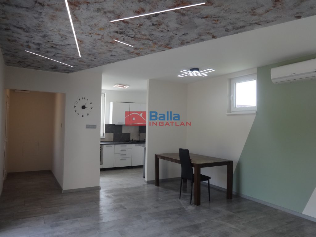 Tiszakécske, Vércse utca, 80 m²-es, üdülő, 3 szobás, új építésű állapotú