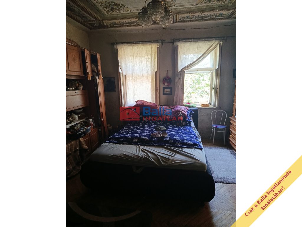 Tököl, Mester  utca közeli utca, 65 m²-es, családi ház, 2 szobás