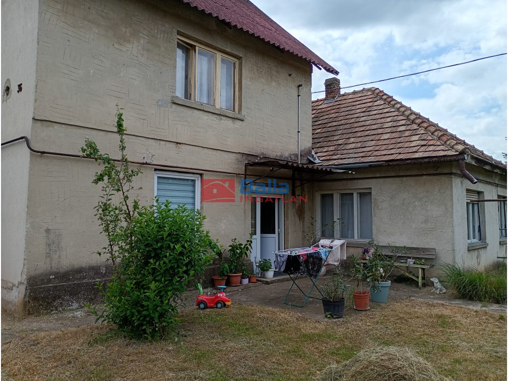 Velence, Határ utca, 135 m²-es, 2 generációs, családi ház, 4 szobás