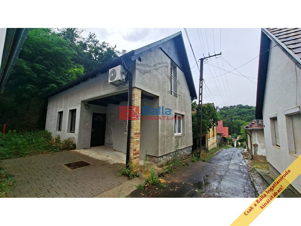 Zebegény, Deák Ferenc utca, 80 m²-es, családi ház, 2+1 szobás