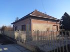 Tiszakécske, Tiszabög utca, 105 m²-es, átlagos állapotú családi ház