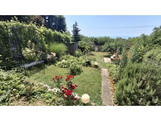 Eladó 115 m²-esikerház Balatonkenese, Panorámás utca: 139'500'000 Ft