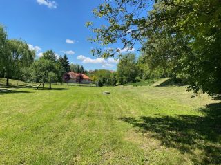 Eladó 5000 m²-estelek Biatorbágy, Iharos: 150'000'000 Ft