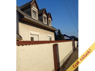 Eladó 211 m²-escsaládi ház Bodajk, Petőfi Sándor utca: 76'000'000 Ft