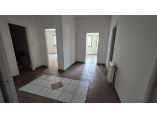 Eladó 110 m²-estársasházi lakás Budaörs, Fodros utca: 99'900'000 Ft